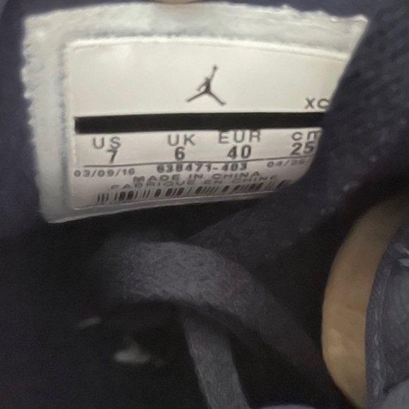 Jordan 1 Retro AJKO Blue Quilted - Picture 5 of 5